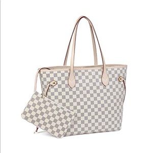 Daisy Rose Checkered Tote